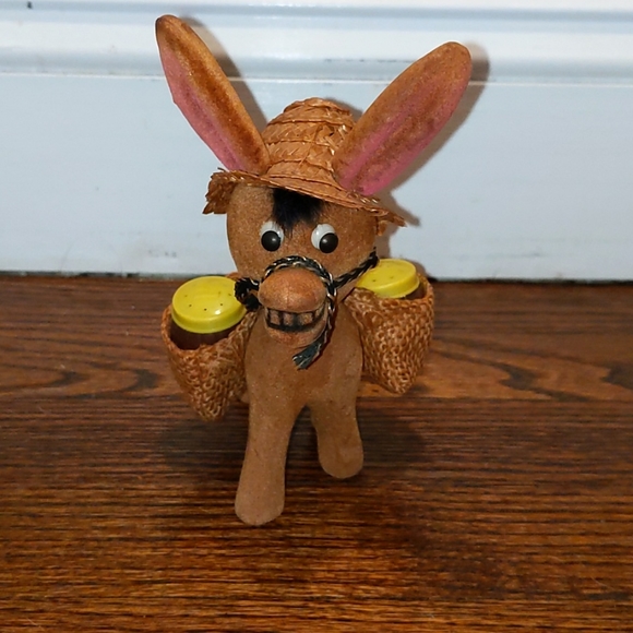 Vintage Donkey toothpick or salt and pepper holder - Picture 1 of 9